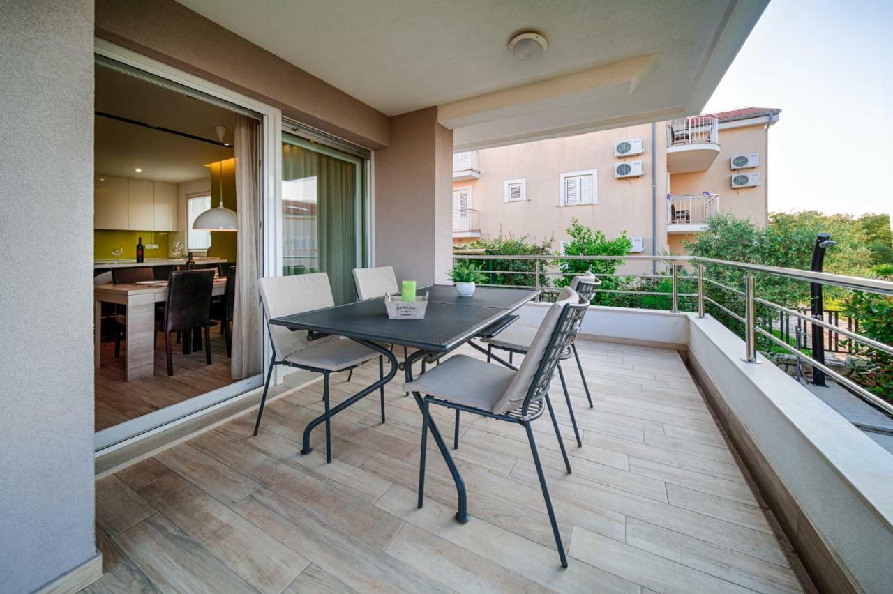 Apartment Rova มาลินสกา ภายนอก รูปภาพ